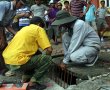 Vụ cháu bé bị nước cuốn: Nên khởi tố vụ án?