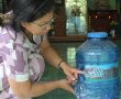 Kiện vì đau bụng do uống nước bẩn