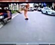 Viên CSGT “giơ chân” cản người vi phạm nói gì?