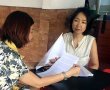 Chồng xin ly hôn, tòa cấm vợ xuất cảnh